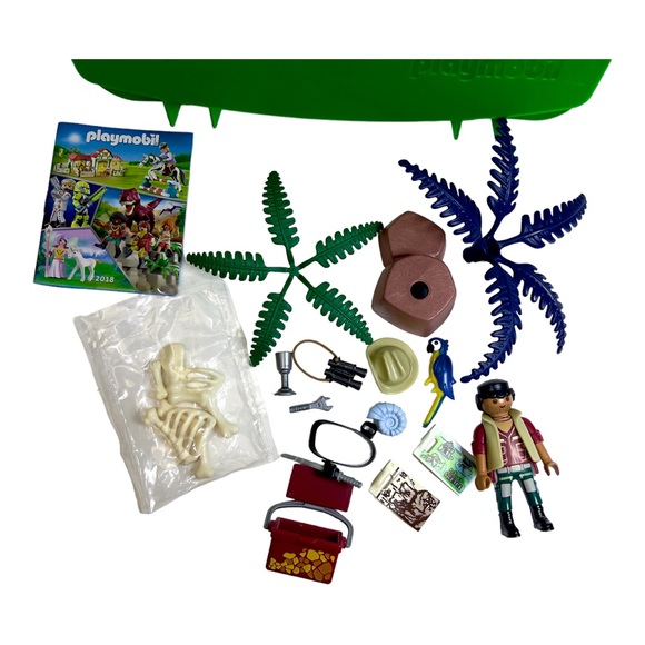 Playmobil Archeologist Figure & Accessories with Case - Picture 8 of 10